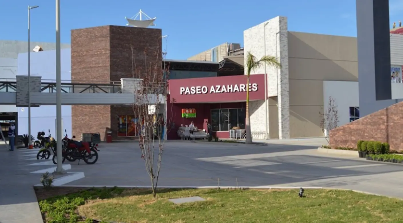 Paseo Azhares 5